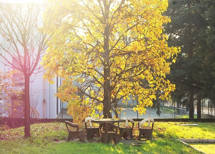 Modern Loft Near Apartment Bulciago