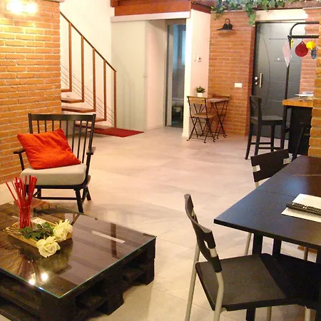 Modern Loft Near アパート